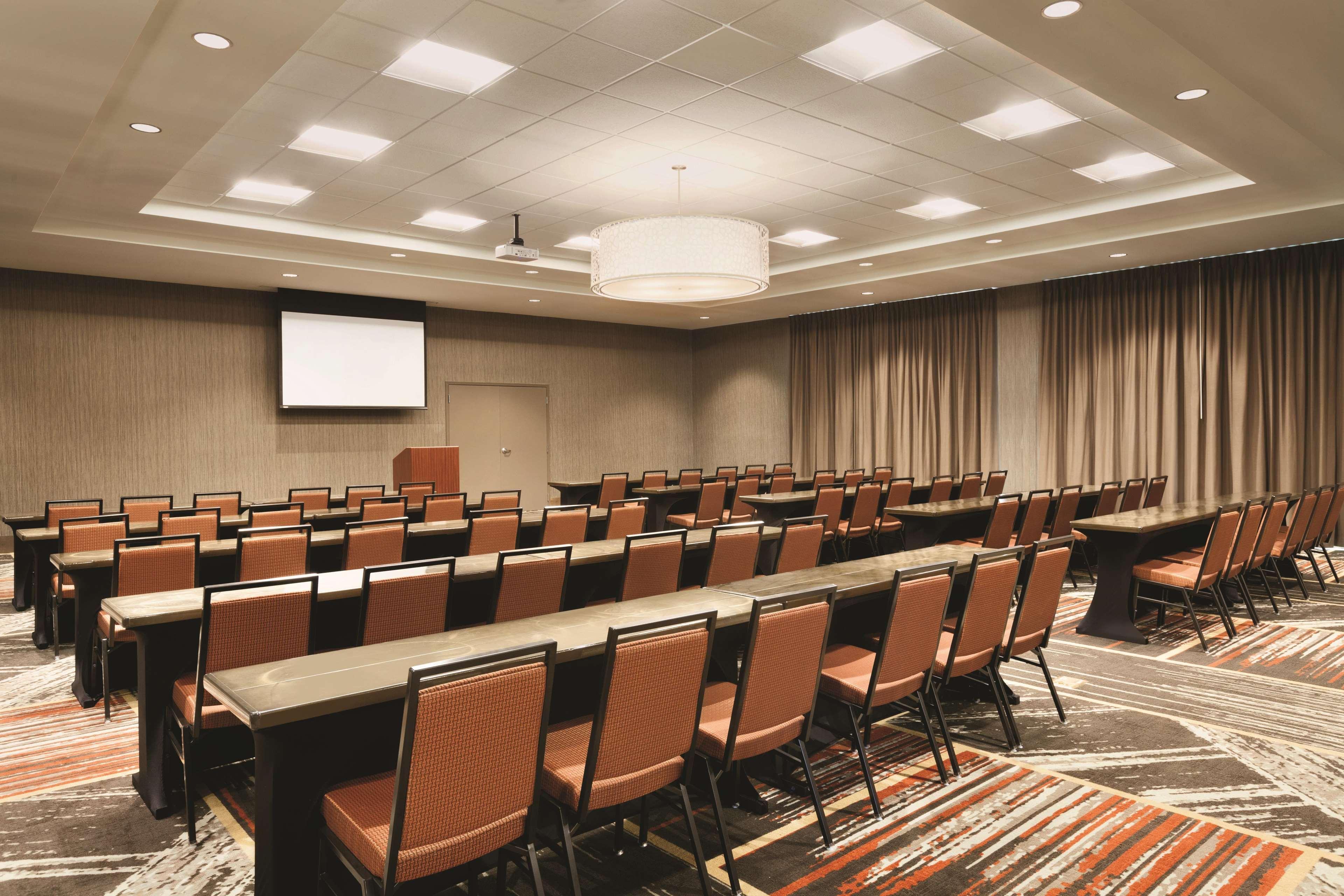 Hyatt Regency Phoenix Downtown - No Destination Fees Bagian luar foto