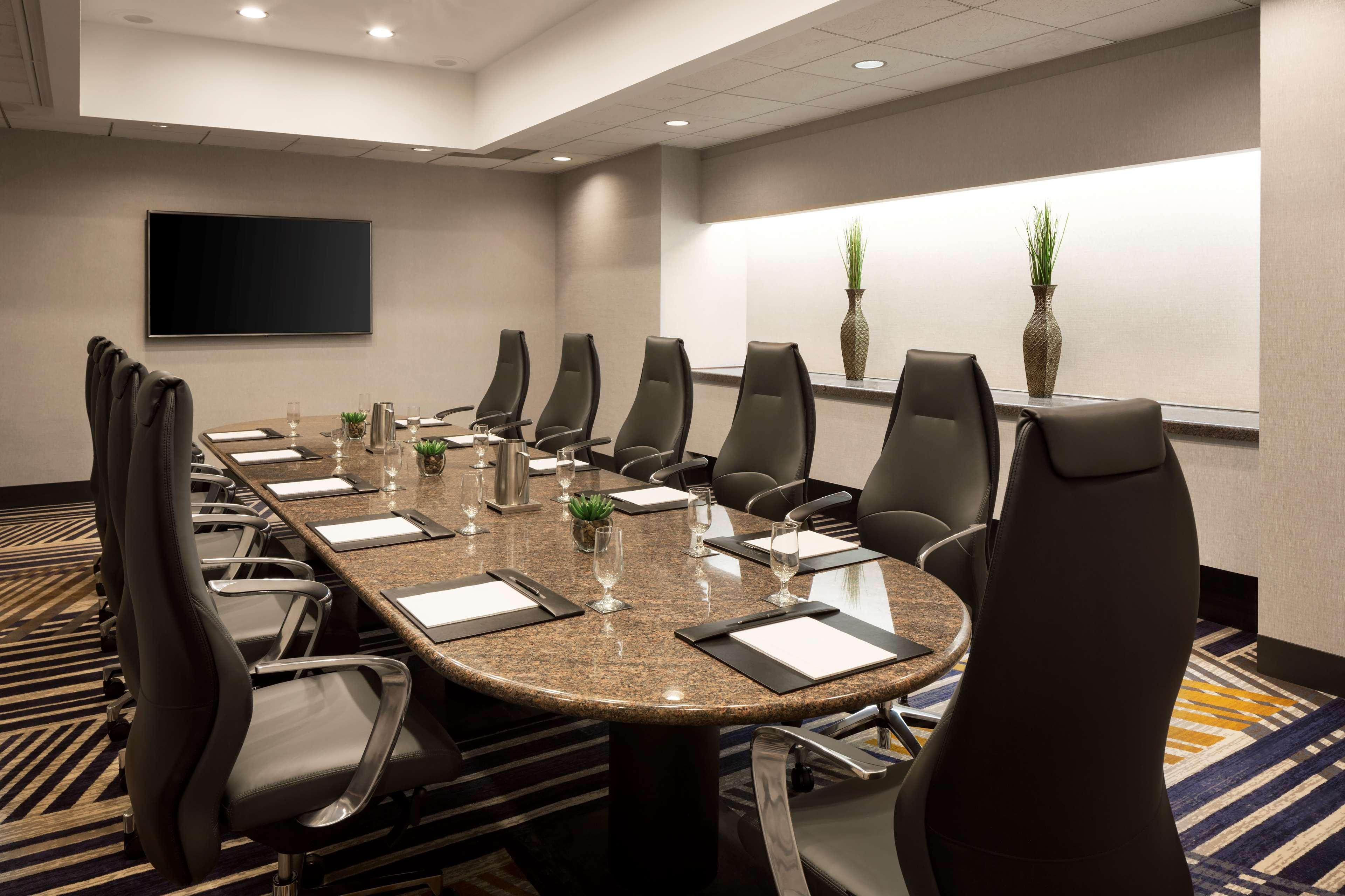 Hyatt Regency Phoenix Downtown - No Destination Fees Bagian luar foto