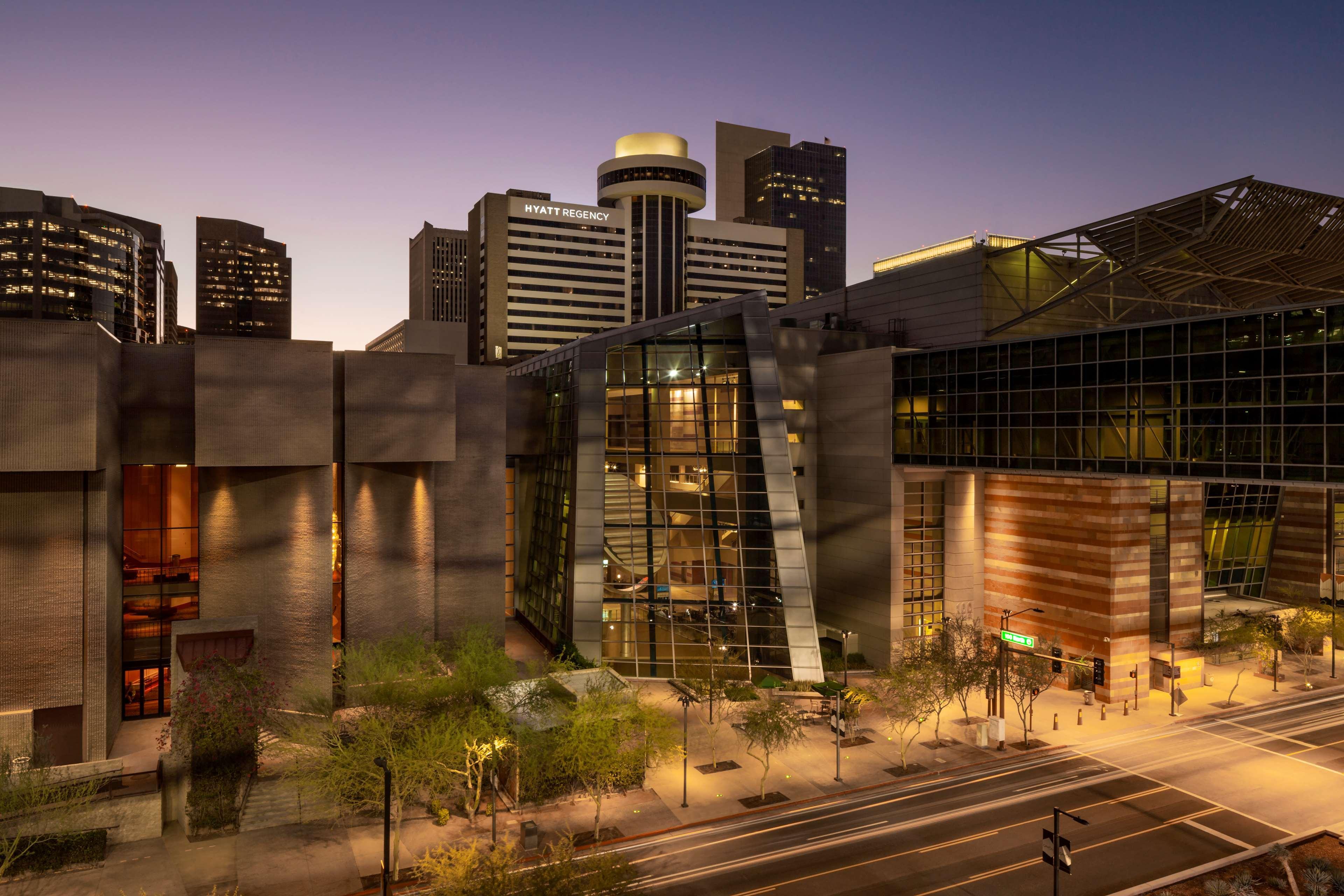 Hyatt Regency Phoenix Bagian luar foto