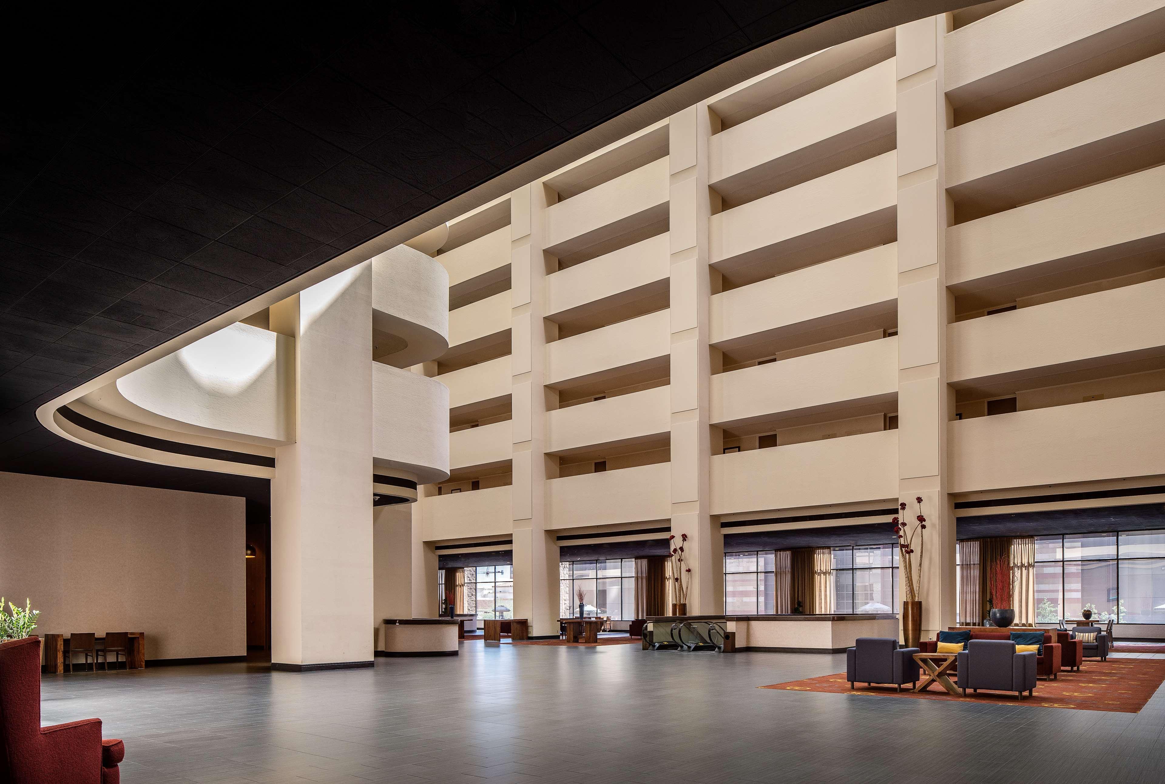 Hyatt Regency Phoenix Downtown - No Destination Fees Bagian luar foto