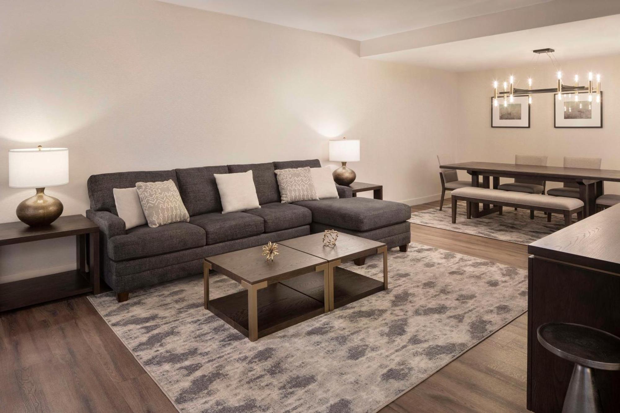Hyatt Regency Phoenix Downtown - No Destination Fees Bagian luar foto