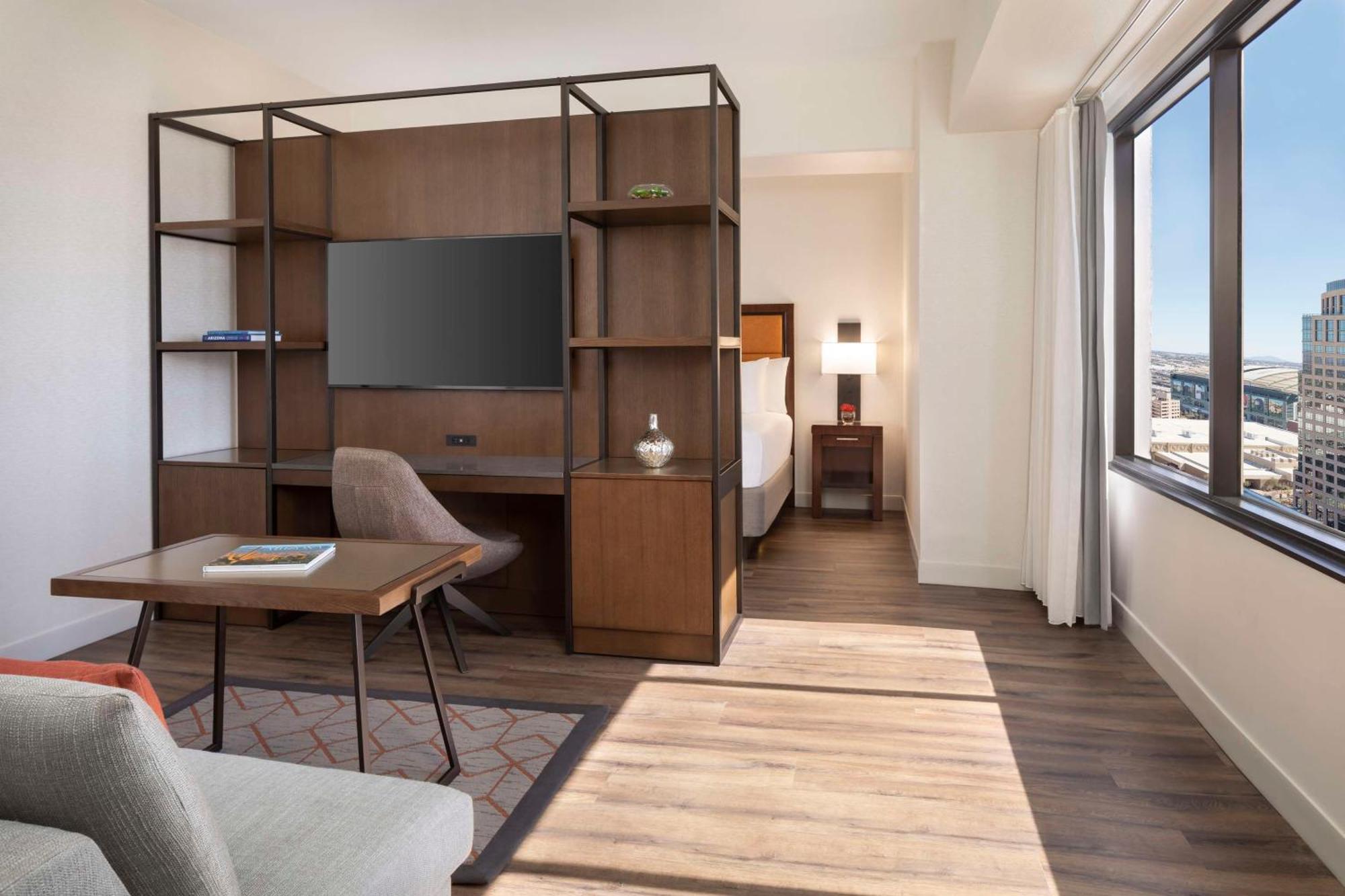 Hyatt Regency Phoenix Downtown - No Destination Fees Bagian luar foto